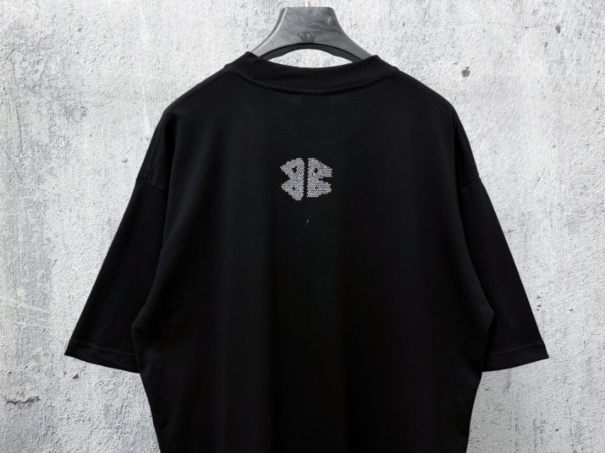 バレンシアガ 本物級コピー ロゴTシャツ 半袖カットソー ブラックカラー 刺繍デザイン 高評価_5