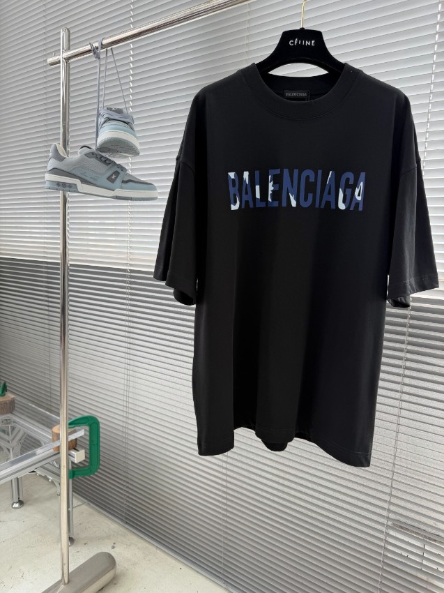 バレンシアガ n級 ロゴプリントTシャツ ミニマルデザイン 快適な着心地_6