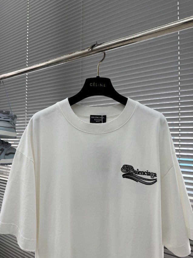 バレンシアガ 本物級コピー ロゴ刺繍Tシャツ ミニマルデザイン 夏服_4