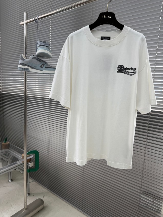 バレンシアガ 本物級コピー ロゴ刺繍Tシャツ ミニマルデザイン 夏服_6