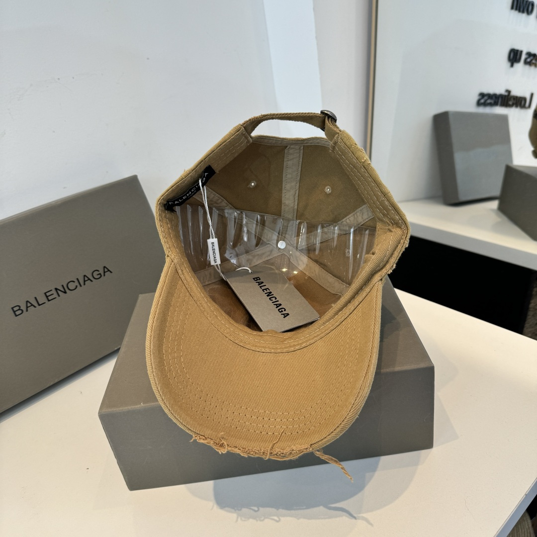 バレンシアガ ハイブランド ダメージ加工ロゴキャップ ヴィンテージ風デザイン 高評価_2