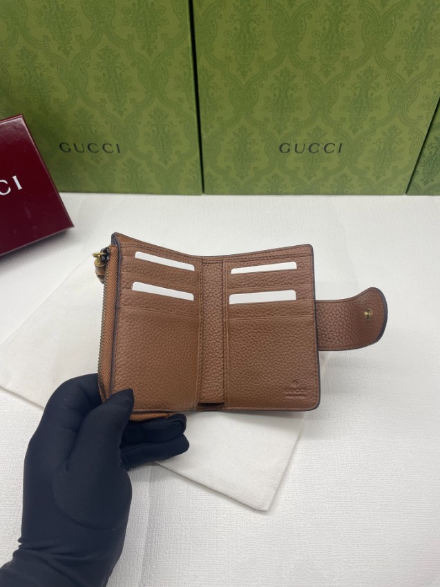 グッチ 格安 GGマーモント二つ折り財布 コンパクトレザーウォレット 丁寧な縫製_6