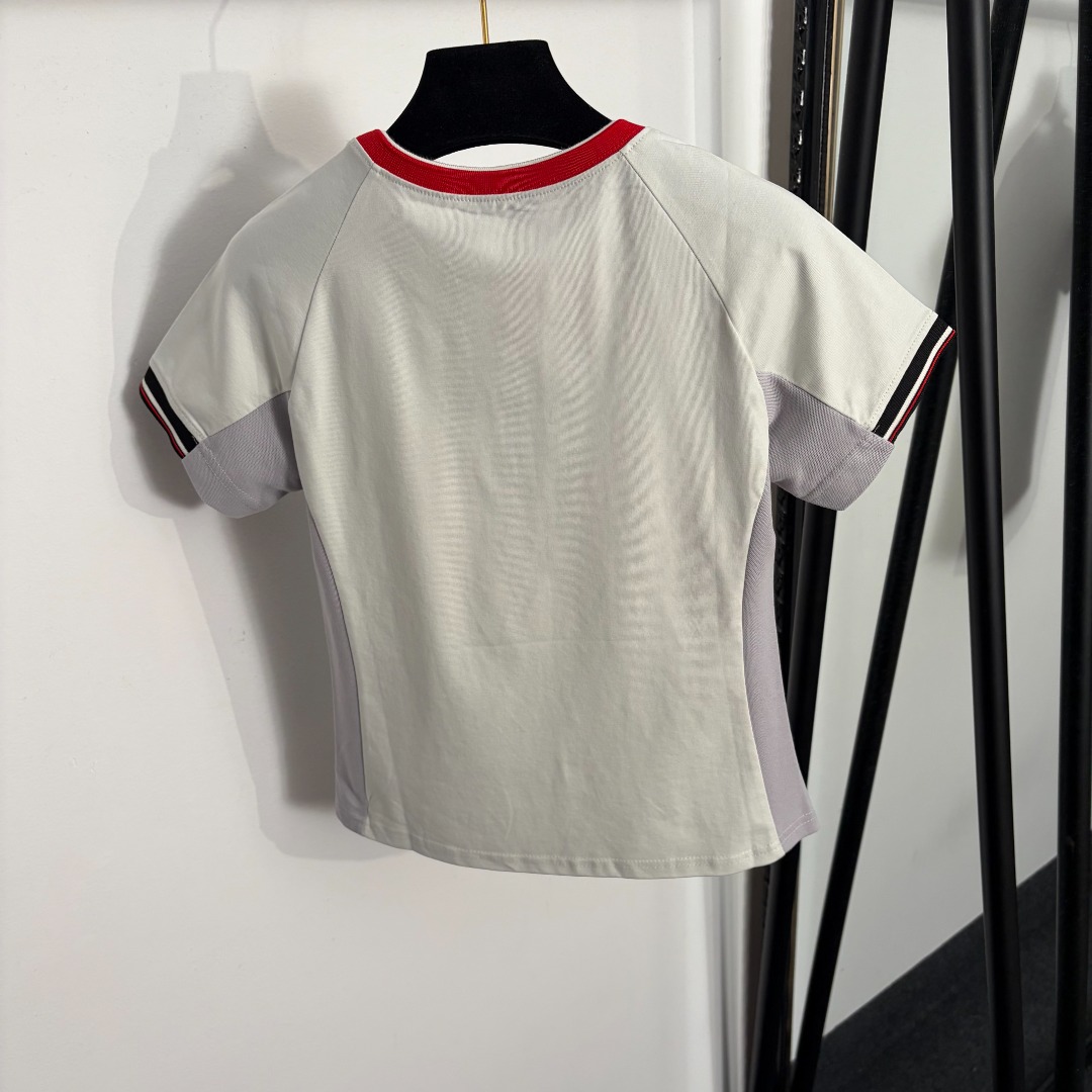 シャネル スーパーコピー 半袖Tシャツ ココマーク刺繍スポーツデザイン 快適な着心地_7