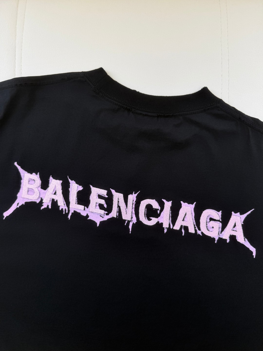 バレンシアガ ブランド コピー ロゴ刺繍半袖Tシャツ クルーネック シンプルデザイン 満足度高い_2
