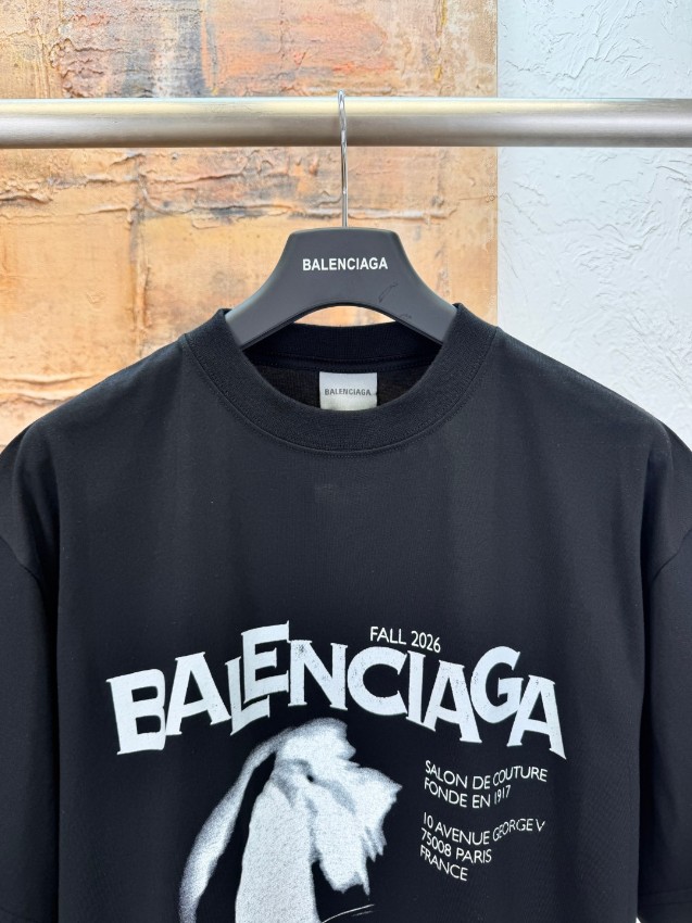 バレンシアガ ハイブランド フォトプリント半袖Tシャツ クルーネック モノトーンデザイン 高品質_5