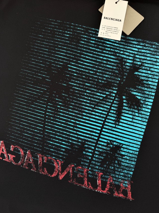 バレンシアガ 格安 グラフィックプリント半袖Tシャツ クルーネック サマーデザイン 実店舗運営_6