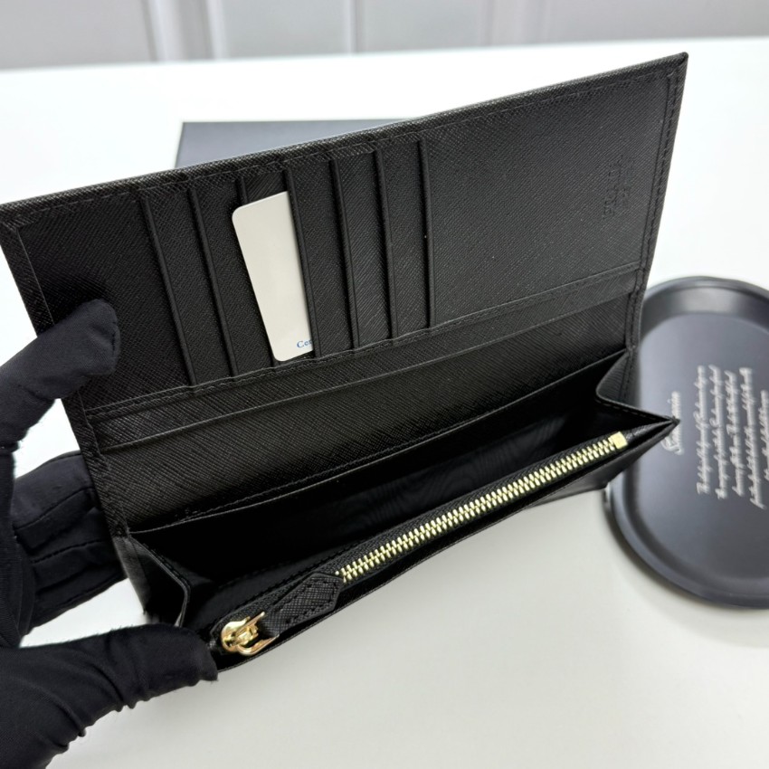 プラダ スーパーコピー 長財布 二つ折りウォレット 三角ロゴプレート 高級レベル仕様_8