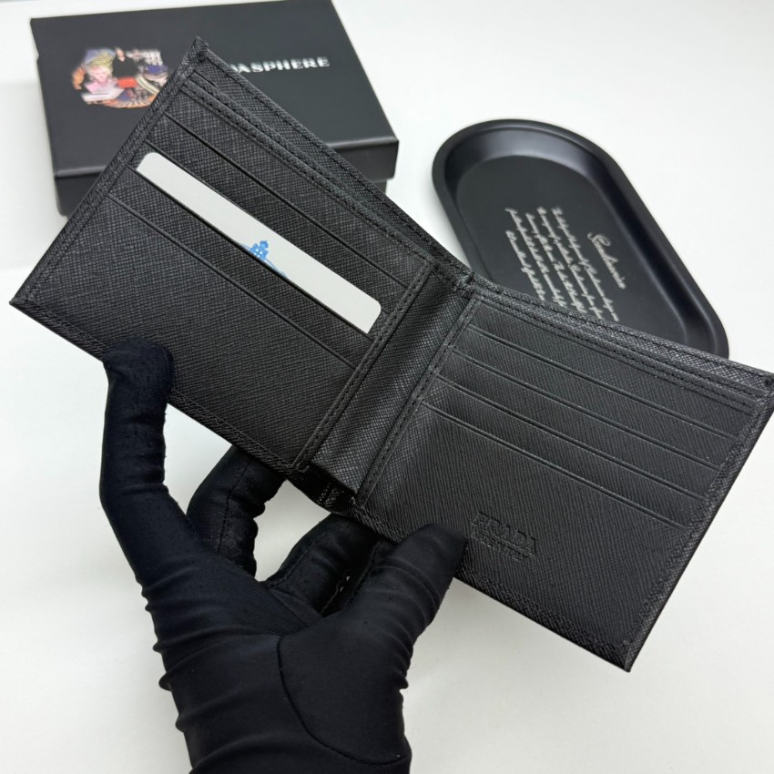 プラダ スーパーコピー 二つ折り財布 コンパクトウォレット サフィアーノ調レザー 数量限定入荷_7