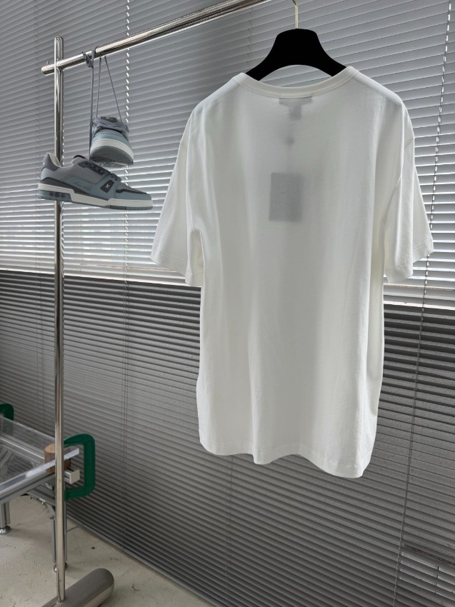 ルイヴィトン 格安 半袖Tシャツ ロゴ刺繍シンプルデザイン 高評価_4