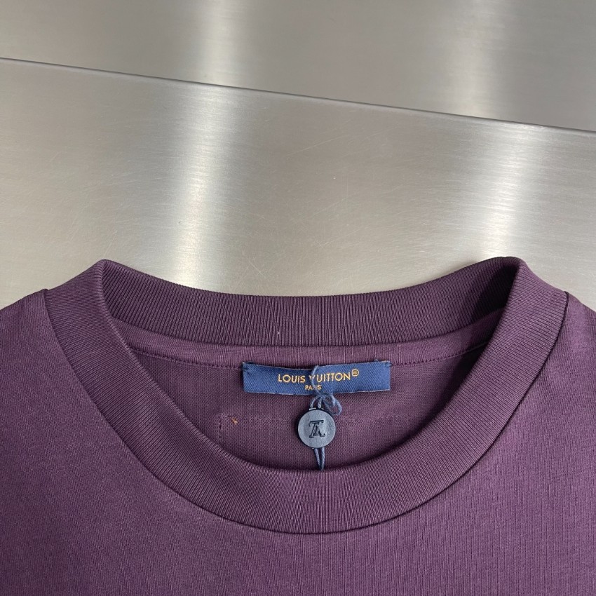 ルイヴィトン 本物級コピー 半袖Tシャツ エンボスロゴミニマルデザイン 高再現度_2
