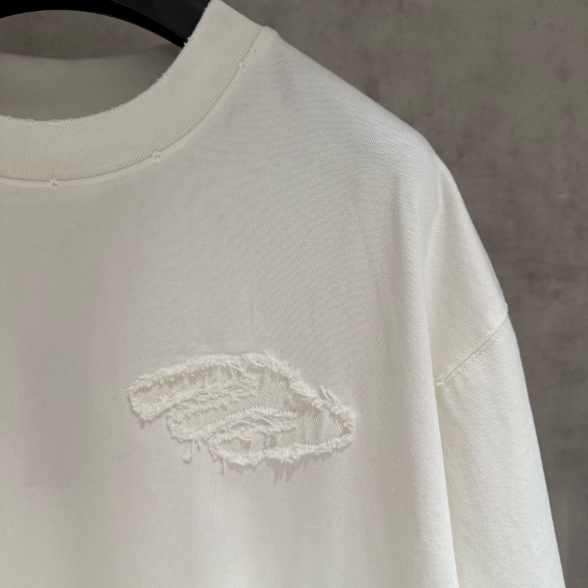 バレンシアガ スーパーコピー ダメージ刺繍ロゴ半袖Tシャツ ミニマルデザイン 定番_3