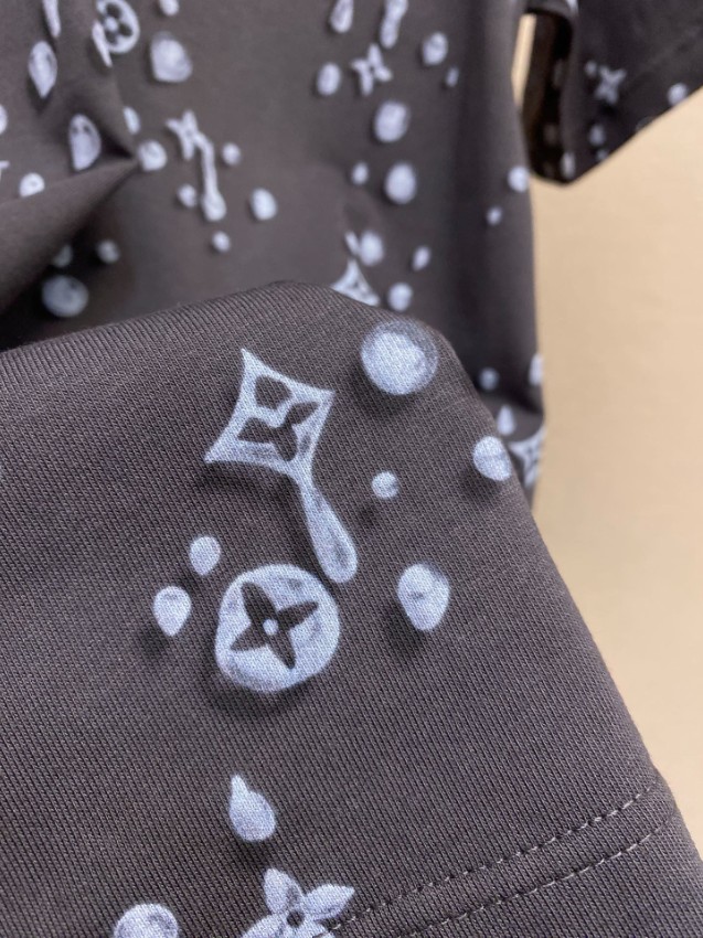 ルイヴィトン スーパーコピー プリントTシャツ モノグラム総柄デザイン 快適な着心地_6