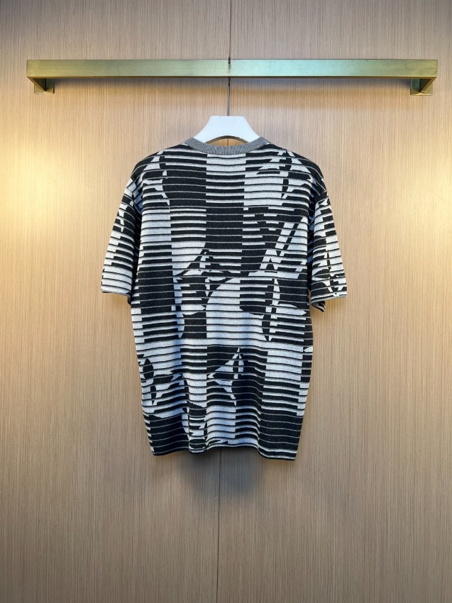 ルイヴィトン 格安 モノグラムボーダー半袖Tシャツ グラフィックデザイン 個性派スタイル 口コミ多数_5
