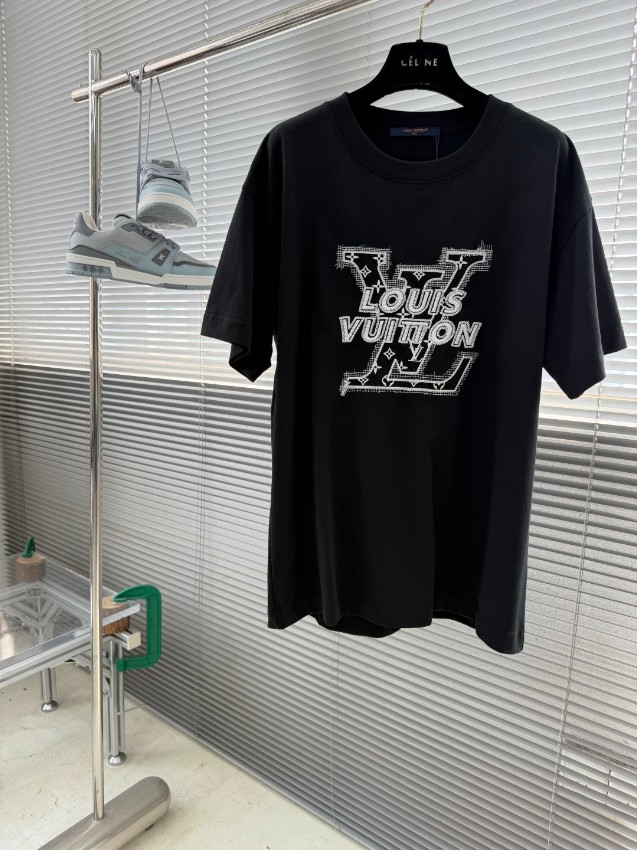 ルイヴィトン 格安 ビッグロゴプリント半袖Tシャツ グラフィックデザイン 精密ディテール 高級レベル仕様_6