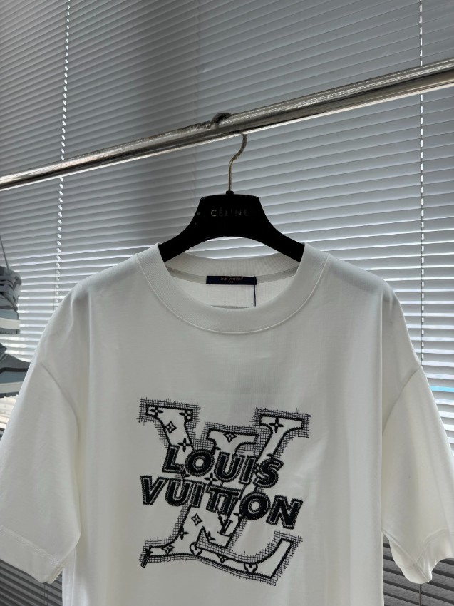 ルイヴィトン ハイブランド ビッグロゴプリント半袖Tシャツ モノグラムデザイン 精密ディテール 高再現度_6