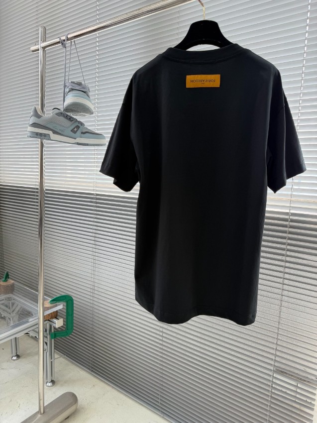 ルイヴィトン 本物級コピー スクリプトロゴ半袖Tシャツ 刺繍デザイン 上質感仕上げ レビュー高リピ率_4