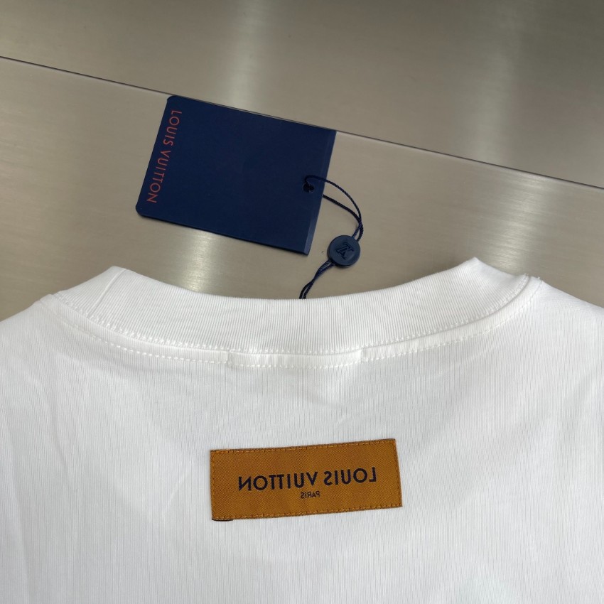 ルイヴィトン n級 スクリプトロゴ半袖Tシャツ 刺繍デザイン シンプル仕上げ 丁寧な縫製_2