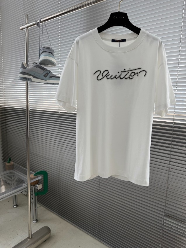 ルイヴィトン n級 スクリプトロゴ半袖Tシャツ 刺繍デザイン シンプル仕上げ 丁寧な縫製_5