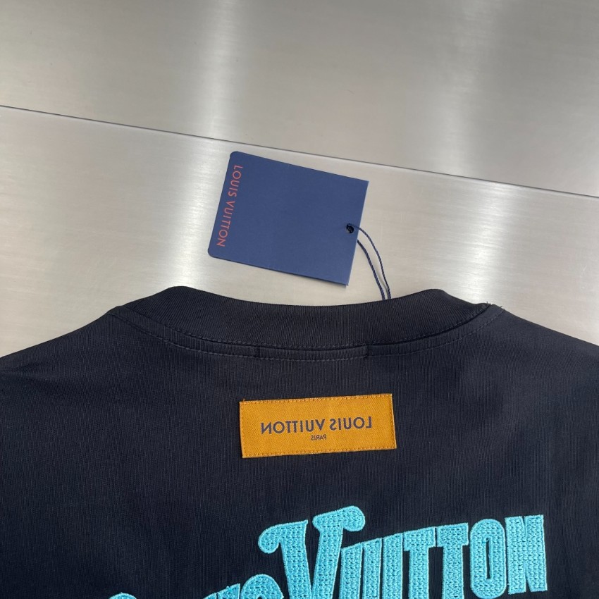 ルイヴィトン スーパーコピー サークルロゴ半袖Tシャツ ワンポイントデザイン 精密ディテール 数量限定入荷_2