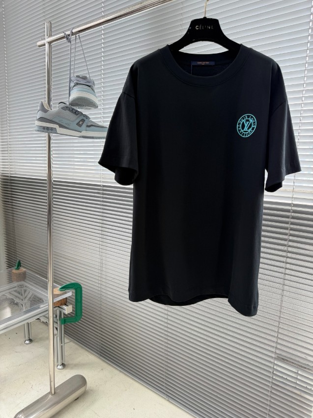 ルイヴィトン スーパーコピー サークルロゴ半袖Tシャツ ワンポイントデザイン 精密ディテール 数量限定入荷_6