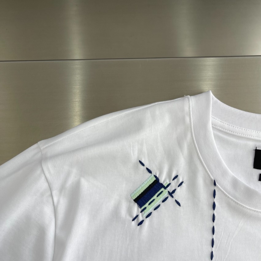 フェンディ ブランド コピー グラフィックTシャツ 刺繍ラインデザイン 高評価_1