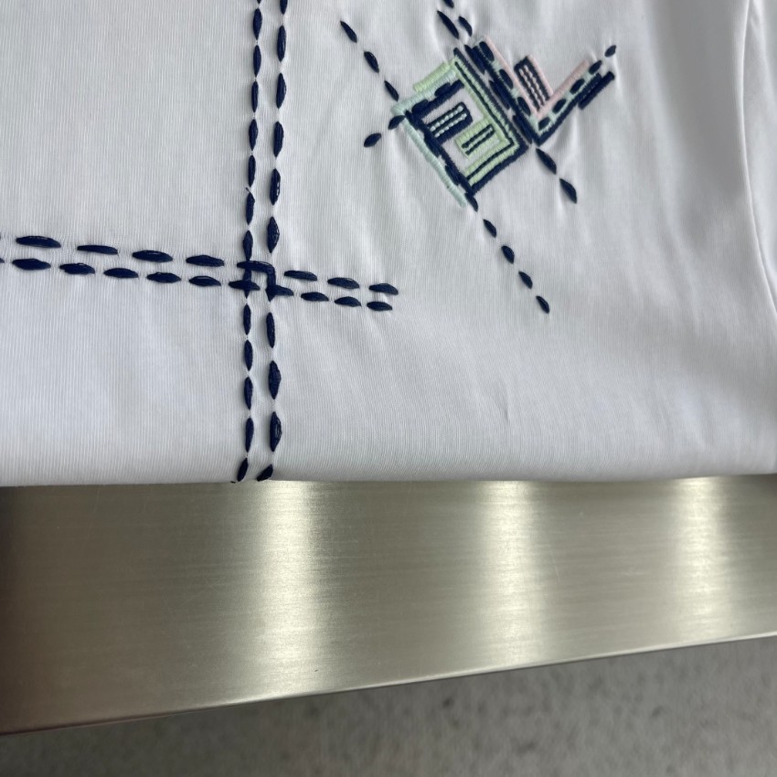 フェンディ ブランド コピー グラフィックTシャツ 刺繍ラインデザイン 高評価_4