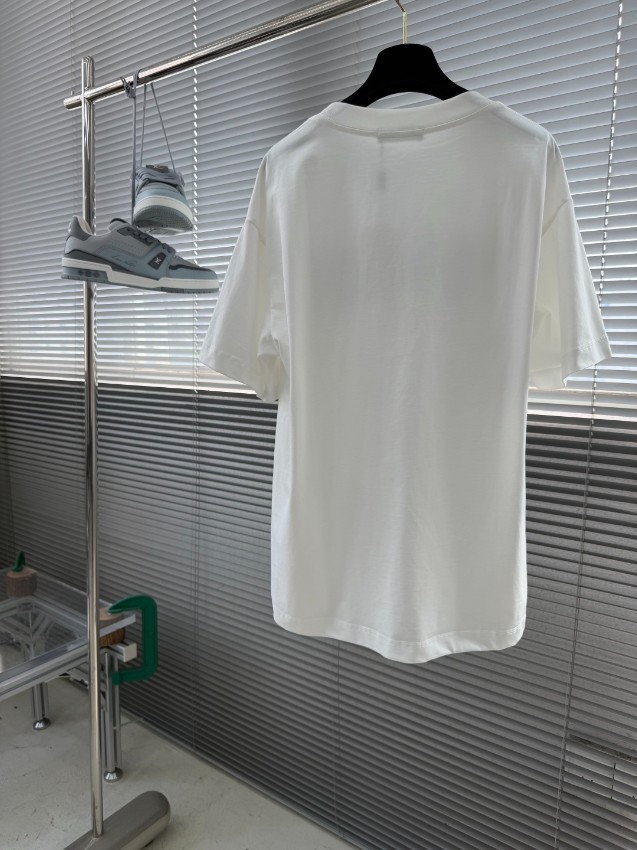 フェンディ ハイブランド ロゴ刺繍Tシャツ マルチカラーデザイン 激安_4