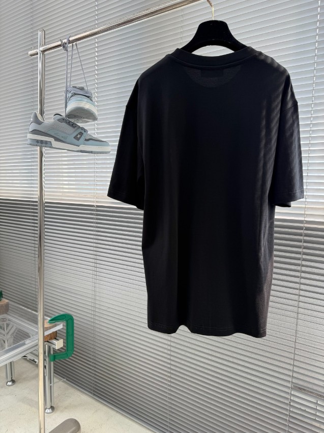 フェンディ 本物級コピー ロゴ刺繍Tシャツ シンプルデザイン 満足度高い_7