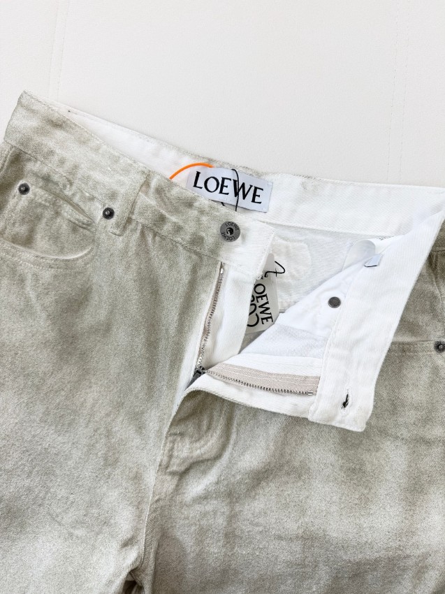 ロエベ ブランド コピー ワイドパンツ ヴィンテージ加工 ストレートシルエット 高級レベル仕様_4