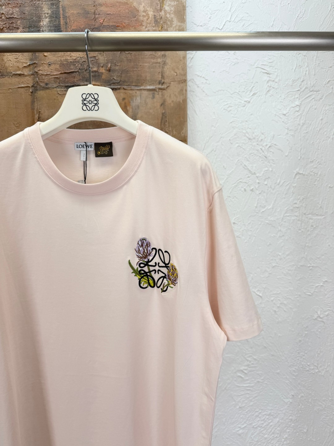ロエベ n級 刺繍ロゴ半袖Tシャツ フラワーデザイン 高級感仕上げ_5