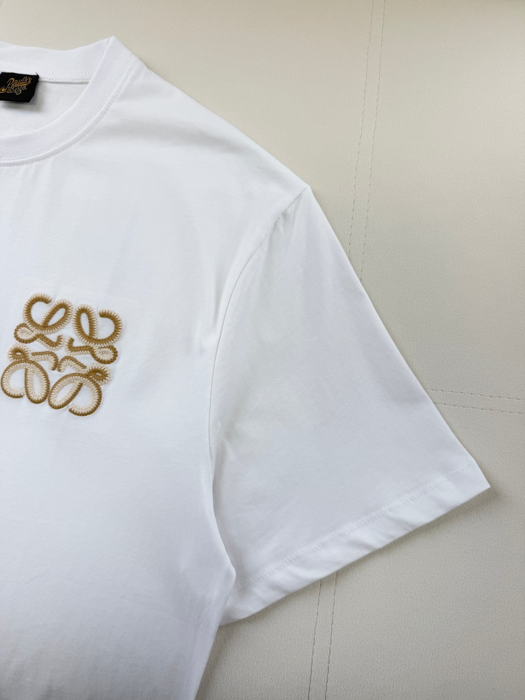ロエベ n級 アナグラム刺繍半袖Tシャツ ミニロゴデザイン 上質感_6
