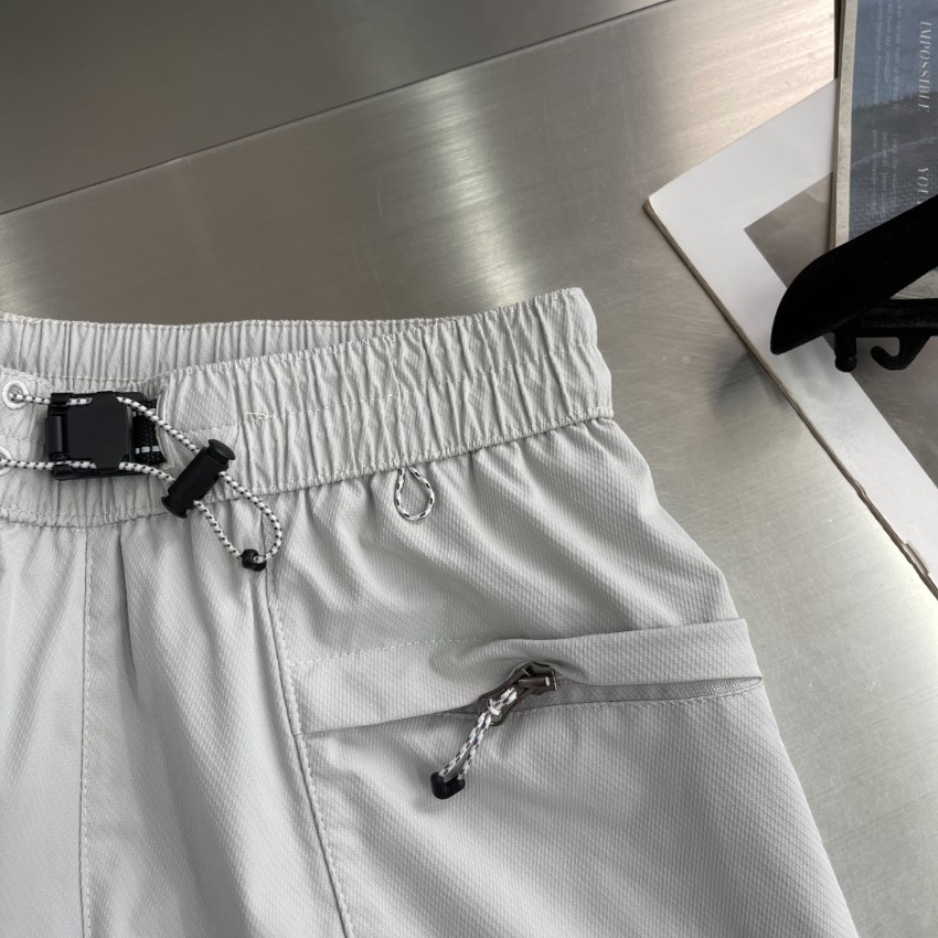 ロエベ スーパーコピー ナイロンワイドパンツ ロゴプリント 機能性設計 高再現度_1