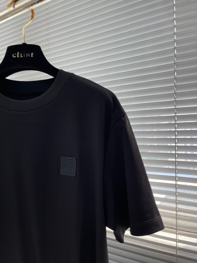 ロエベ スーパーコピー ミニアナグラムパッチTシャツ 半袖シンプルデザイン 満足度高い_4