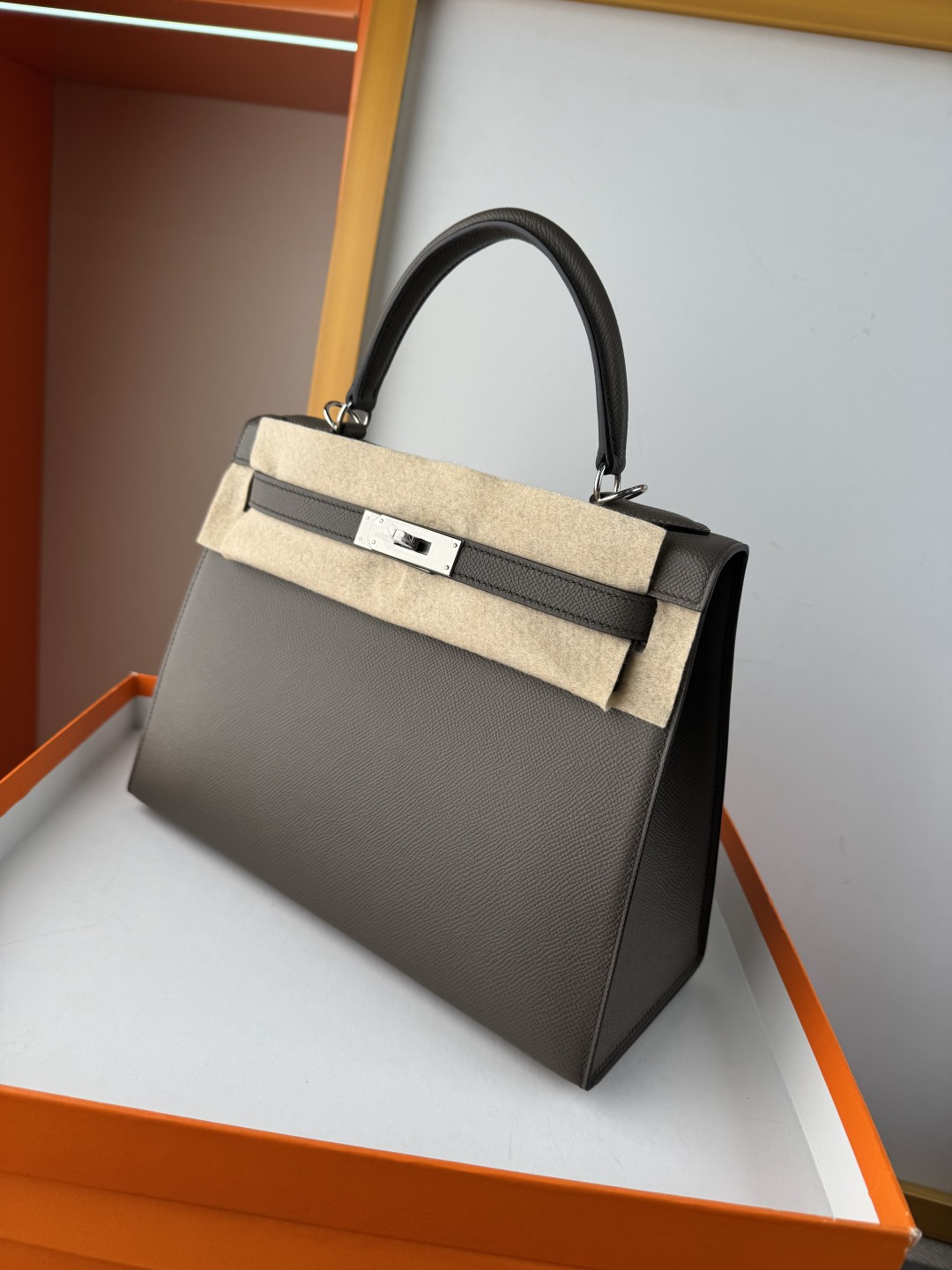 エルメス 本物級コピー ケリー ハンドバッグ グレージュカラー シルバー金具 高再現度_10