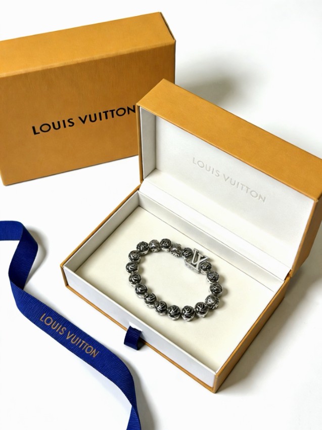ルイヴィトン スーパーコピー ビーズブレスレット LVロゴチャーム メタルボールデザイン リピーター多数_4