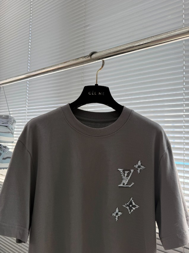 ルイヴィトン スーパーコピー Tシャツ ロゴ刺繍デザイン コットン素材 シンプルデザイン_6