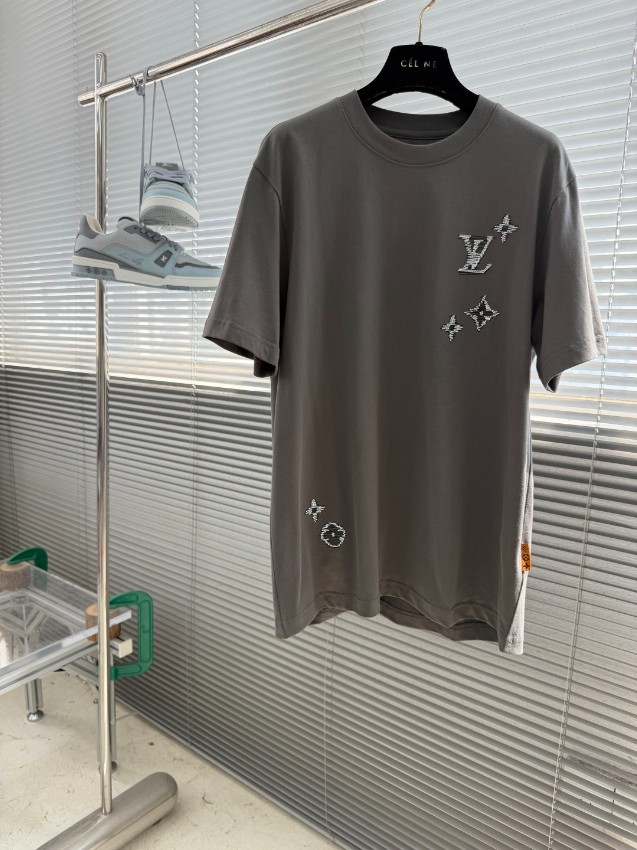 ルイヴィトン スーパーコピー Tシャツ ロゴ刺繍デザイン コットン素材 シンプルデザイン_7