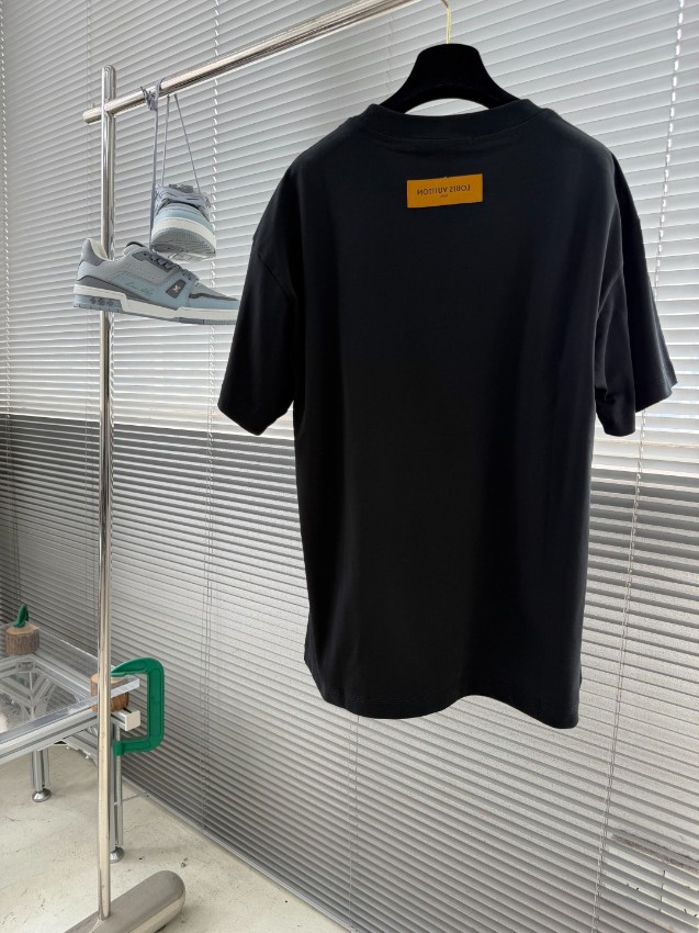 ルイヴィトン 格安 刺繍ロゴTシャツ 半袖シンプルデザイン 高評価_5