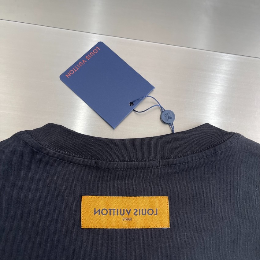 ルイヴィトン スーパーコピー モノグラム刺繍Tシャツ 半袖ストリートデザイン 満足度高い_1