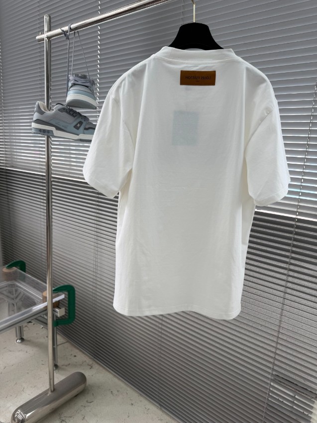 ルイヴィトン スーパーコピー ロゴプリントTシャツ 半袖カジュアルデザイン 上質感_7