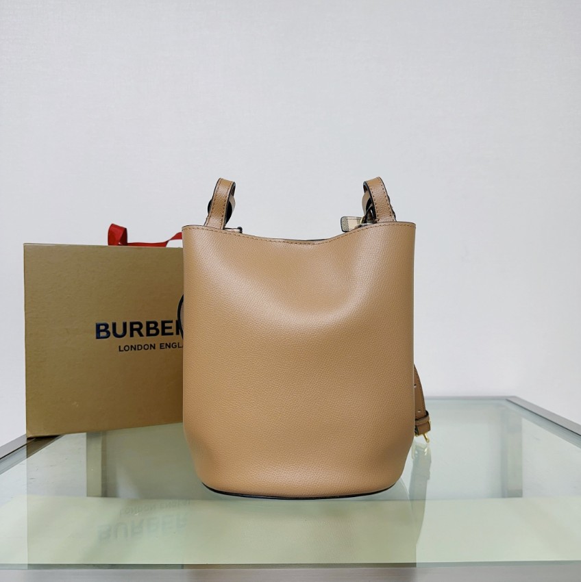 バーバリー スーパーコピー レザーバケットバッグ シンプルフォルム 上品デザイン 上質感_1
