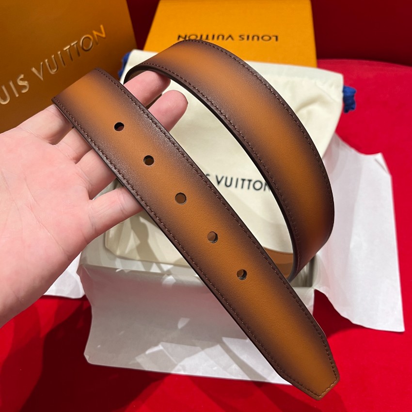 ルイ・ヴィトン ブランド コピー レザーベルト ブラウン ゴールドピンバックル 丁寧な縫製_1