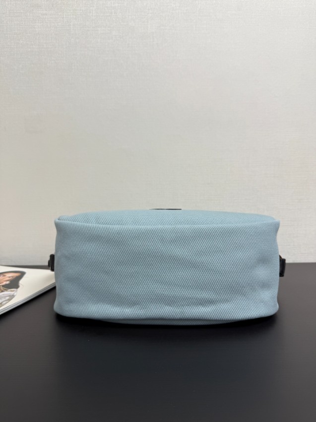 シャネル n級 ボディバッグ ライトブルー テクニカルファブリック CC刺繍 実店舗運営_9