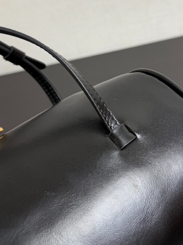 シャネル 格安 ボストンショルダーバッグ ブラックレザー ゴールドCC金具 本革使用_5