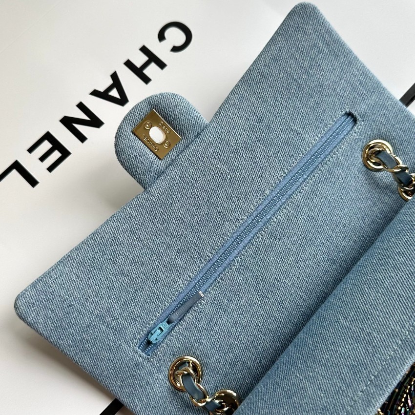 シャネル 格安 フラップバッグ ライトブルー デニム調 ビジューフラワー刺繍 チェーンショルダー 高評価_5