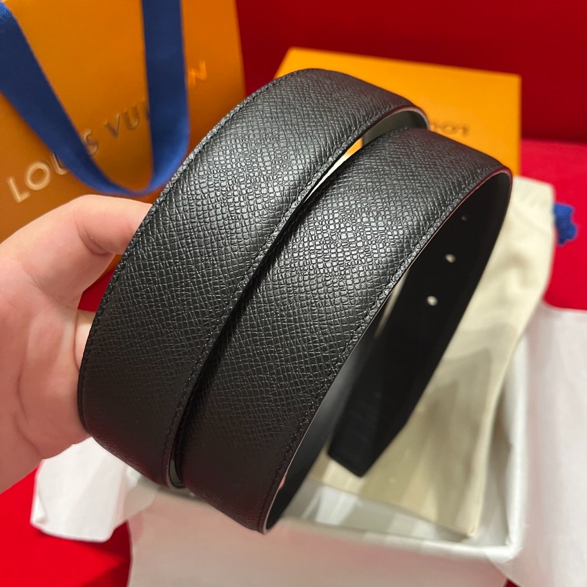 ルイ・ヴィトン スーパーコピー LVイニシャルメンズベルト ブラック型押しレザーマット金具デザイン 満足度高い_4