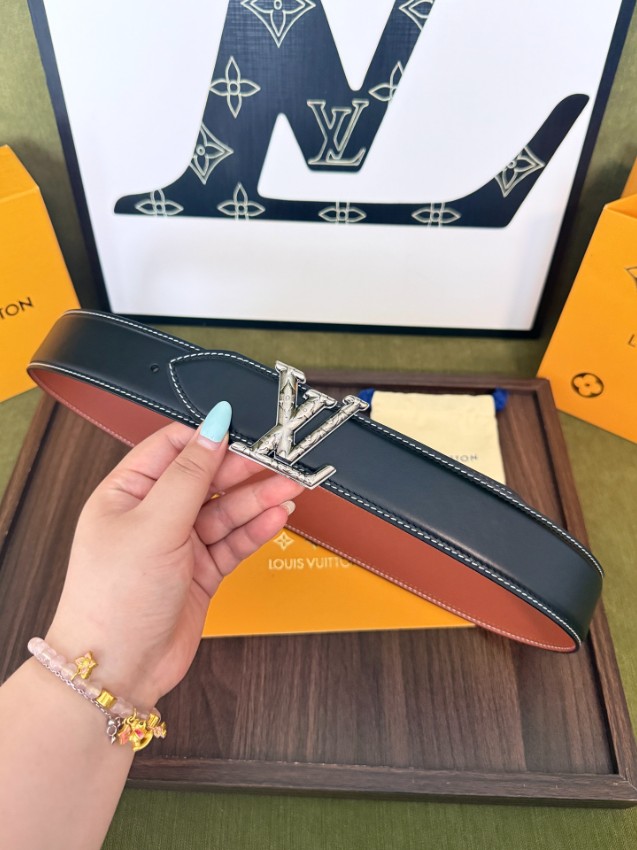 ルイ・ヴィトン n級 LVイニシャルメンズベルト ブラックレザーホワイトステッチシルバー金具 実店舗運営_2