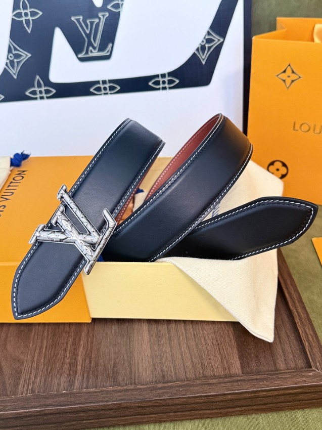 ルイ・ヴィトン n級 LVイニシャルメンズベルト ブラックレザーホワイトステッチシルバー金具 実店舗運営_5