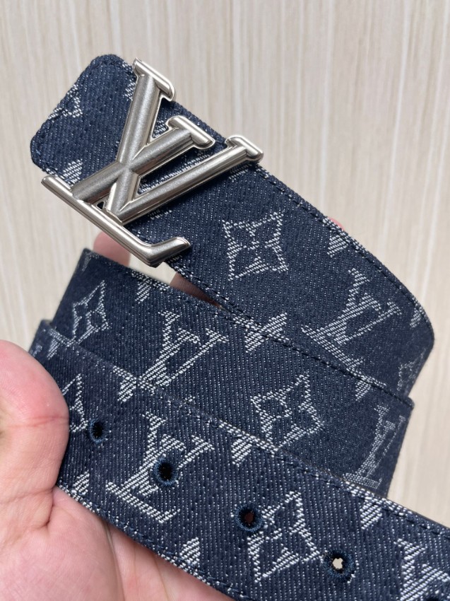 ルイ・ヴィトン 本物級コピー LVイニシャルデニムメンズベルト モノグラム柄シルバー金具 高再現度_3