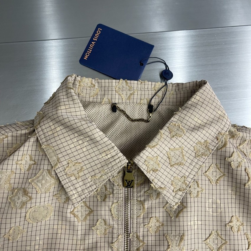 ルイ・ヴィトン n級 モノグラムジップアップシャツジャケット ベージュ立体刺繍夏服デザイン 丁寧な縫製_6